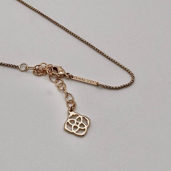 🫧 Kendra Scott Color Bar Necklace +FREE GIFT!! - Picture 2 of 5